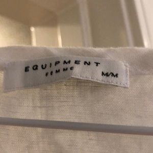 Equipment linen white tunic